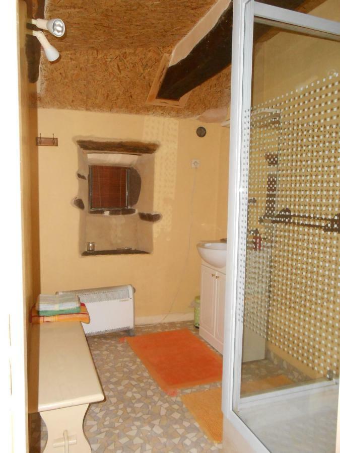 Chambre D'Hotes Des Monts Saint-Izaire Экстерьер фото